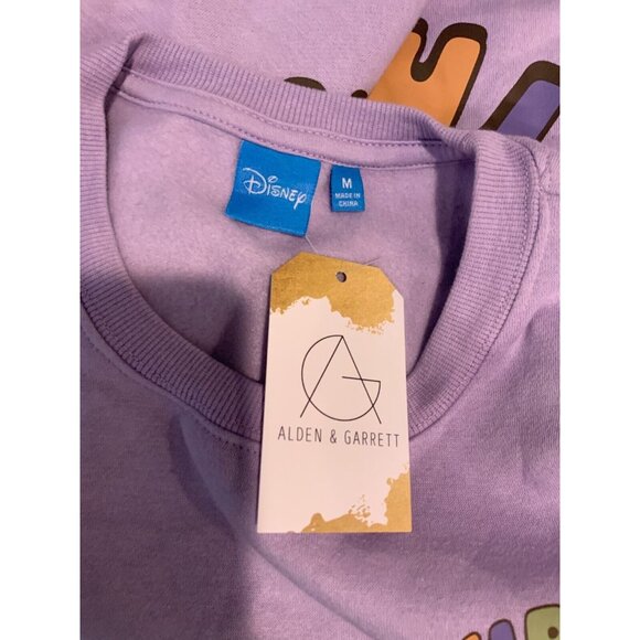 Disney Vibin’ and Thrivin’ Mickey and Friends Crewneck Sweatshirt Size Medium - Picture 6 of 6